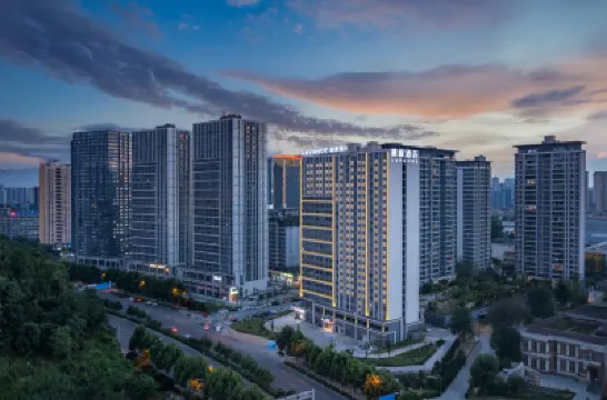 麗楓飯店（貴陽觀山湖高鐵北站店） 貴陽北站附近的飯店