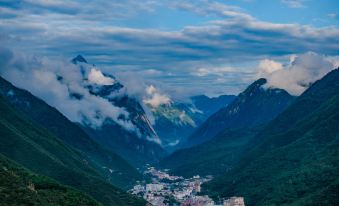 Jiuzhaigou National Park Manxin Hotel