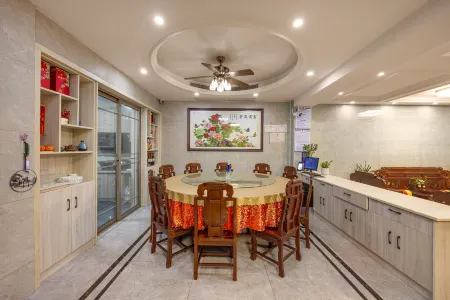 Xinshu Xiaozhu・Warmth Overflowing・Yao Hu Neighboring Leisure Vacation Homestay (Yao Hu Town) Отели рядом с достопримечательностью «Linggu Cave»