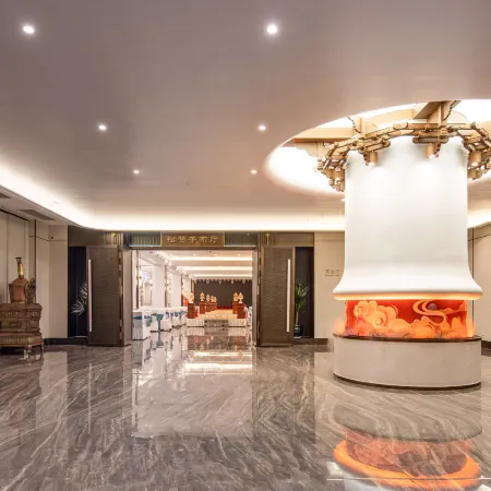 Days Wyndham Hotel in Malakhan