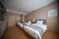 PERO Hotel فنادق في كورلا