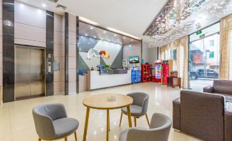 Borrman Hotel (Shaoguan The History East Street Fengcai Building)