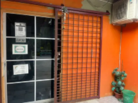 Capital O 91206 Homestay Pelangi Ban Pecah (Muslim Only)
