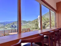 Jianshan Xihua Garden Hotels near Twelve Peaks of Wushan Mountain