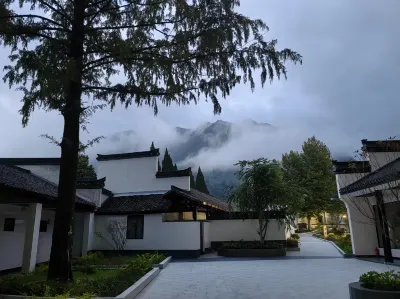 Peifengge International Wellness Hotel Hotels near Huangtian Scenic Spot of Jing County