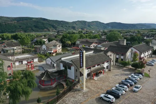 崆峒山康養飯店