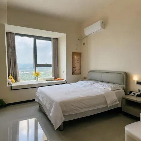 Nuanyu Movie Homestay (Gongyi Zhengshang Haobushika)