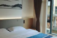 Bamboo Hidden Leisure · Courtyard Resort - Balkoner