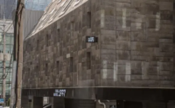 THE HOTEL 1997 道路谷公園周辺のホテル