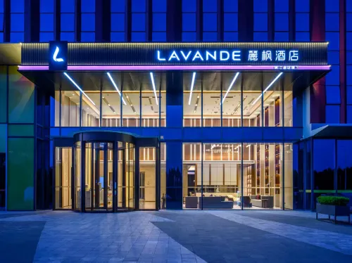 Lavande Hotel (Zibobei Railway Station Liuchuan Road) - Parkplatz