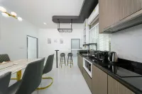 Lark Pool Villa Krabi