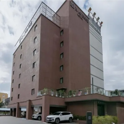 H Avenue Hotel Jeonju Terminal 全州スタジアム周辺のホテル