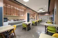 Holiday Inn Express LHASA POTALA PALACE by IHG - breakfast