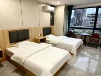 Tianyue Express Hotel (Dezhou High-Speed Rail East Station)