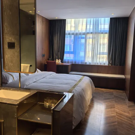 Dehua Baomei Business Hotel