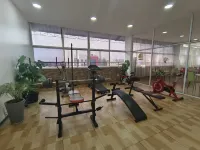 Zhou Jie Hotel  - Ikaija Lagos Mohammed Airport Branch - نادي رياضي