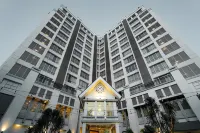 Grand Darmo Suite by AMITHYA Hotels in Wonokromo