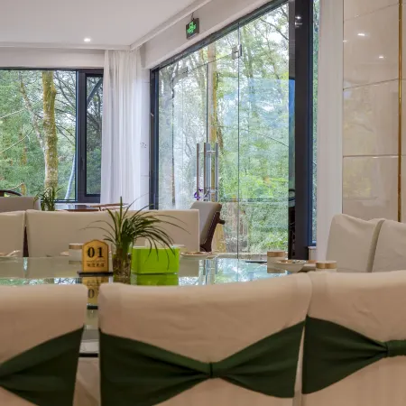 Qingqianliu Guesthouse