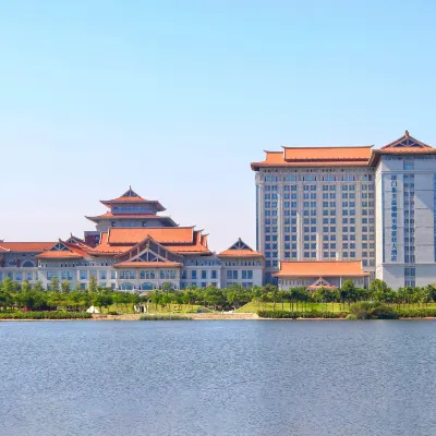 Wyndham Grand Plaza Royale Jimei Xiamen Hotels near Jimei