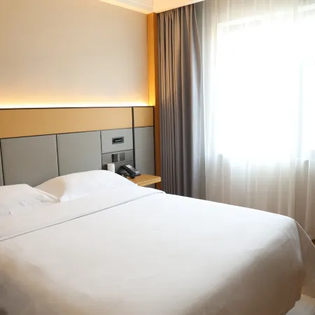 Yunbai Yun Hotel (Yunwu Anyu Wu Expressway)