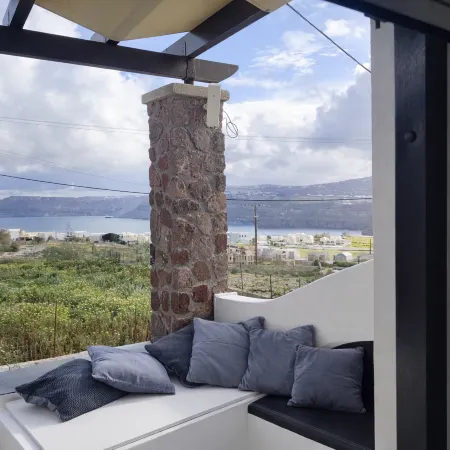 Aelia Suites Akrotiri, Santorini Отели рядом с достопримечательностью «Пляж Камбия»