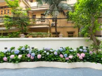 Aura Retreat Boutique Hotel Hanoi Hotels near Long Bien