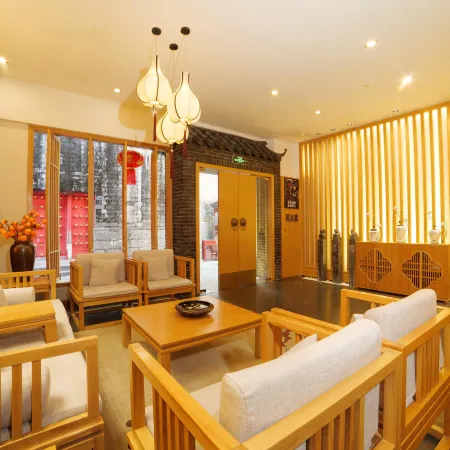 G Joyful · Meet Hotel (Nanping Pedestrian Street Jinma Biji Fang)
