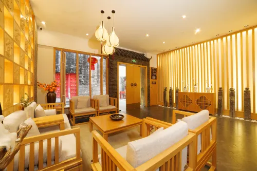 G Joyful · Meet Hotel (Nanping Pedestrian Street Jinma Biji Fang)