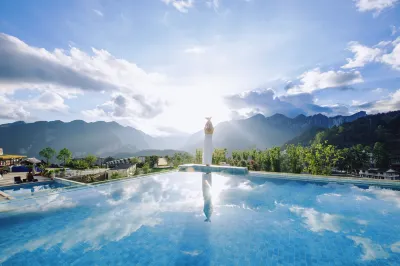 Sanjiafeng · Shiguang Valley | Skycliff Starry Sky Space Cabin Luxury Resort Homestay のホテル