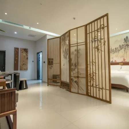 Chushan Residence · Courtyard-Style Hotel | Mellow · Soft · Garden Boutique Stay (Tekes Bagua City)