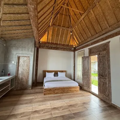 Bali Eco Living Yoga Healing Meditation and Retreat Center Hotel dekat Pantai Pengembak