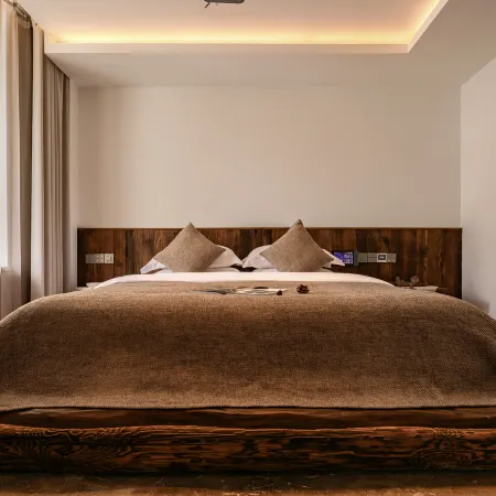 Dali Heleju Hotel