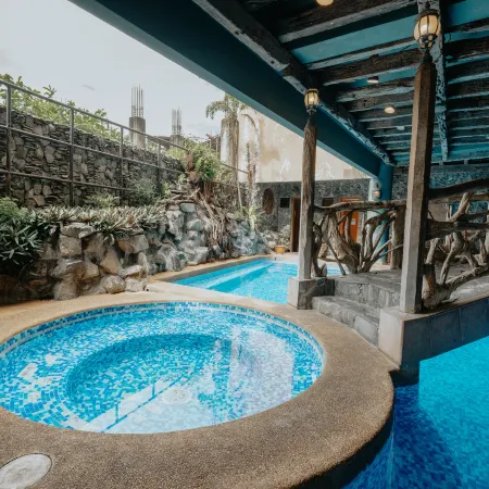 Crown Regency Residences - Cebu