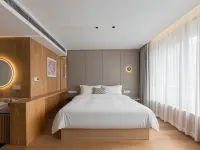 EBO Hotel (West Lake Lakeside Hefang Street Branch) Hotels near Shangcheng