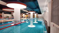 Rizhao Yanda Resort Hotel - piscina
