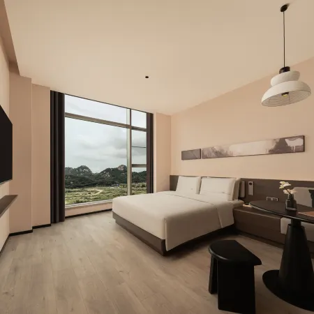 Zhoushan Wugongshi Wharf Zhujiajian Atour Jinye Hotel