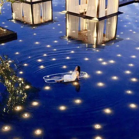 Nanjing Danxi · Zhenzhuquan Hot Springs Lakeside Mountain Lodge