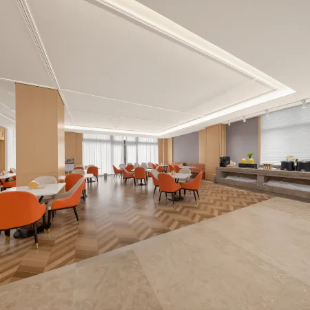 Yunying Baojing Shikong E-Sports Hotel (Hua Wuyue Plaza Huaxing Road)