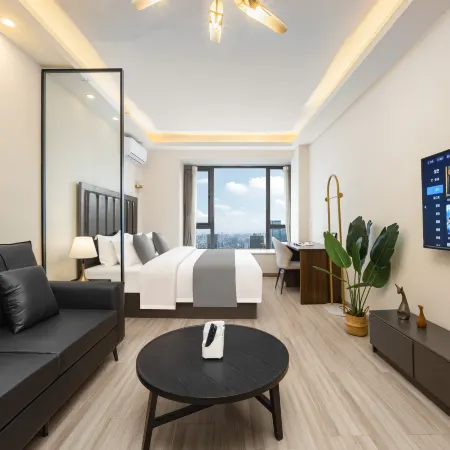 Xinyue Premium Apartments (Chengdu Financial City Jiaozi Avenue Branch)