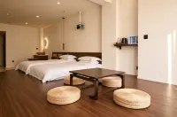 Xiuhe · Audio-Visual | The Beauty of The East Design Guesthouse (Bohai University Wanda) - ห้องครัว