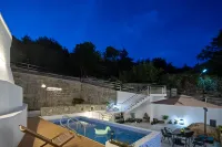 Floral·Huangshan Mountain Wild Fun Homestay - piscina