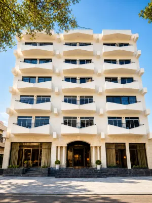 Flower Land Hotel - 3-Star