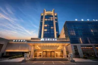 Yuhuan Grand Hotel - parking