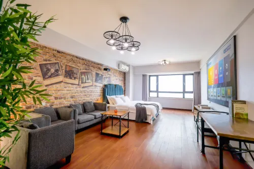 Fenglin Yingyin Themed Apartment (Shenyang Normal University Huaqiang City Branch) - โฮมสเตย์
