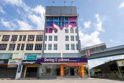 Swing & Pillows @ Kajang Selangor - 2 estrellas