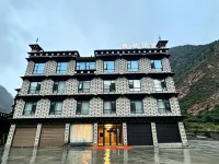XIANG GE LIN SHE - parking