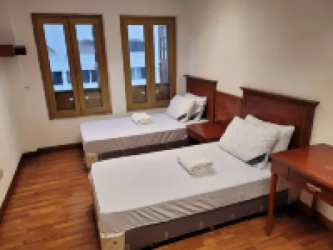 Wink at Upper Cross Street