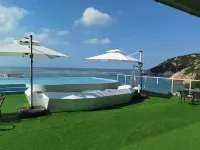 Floral Hotel · Listening to the sea Hotel - romantis