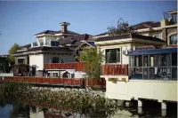 A small family yard