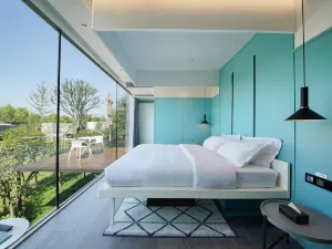 Trip.com Group Country Retreats (Earth-house Yanghu Joint Resort)